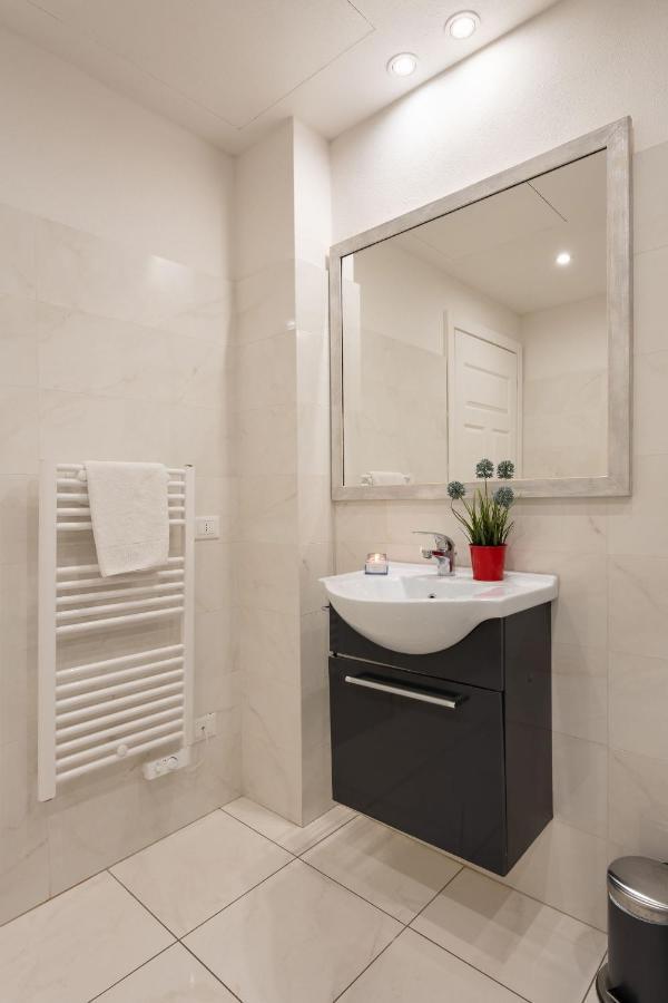 Santa Maria Novella - Flo Apartments Florencja Zewnętrze zdjęcie