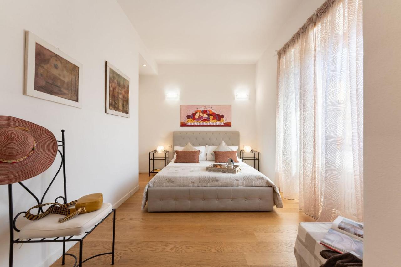 Santa Maria Novella - Flo Apartments Florencja Zewnętrze zdjęcie